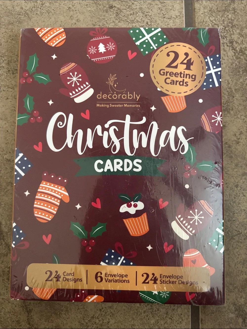 Decorably 24 Pack of Christmas Cards